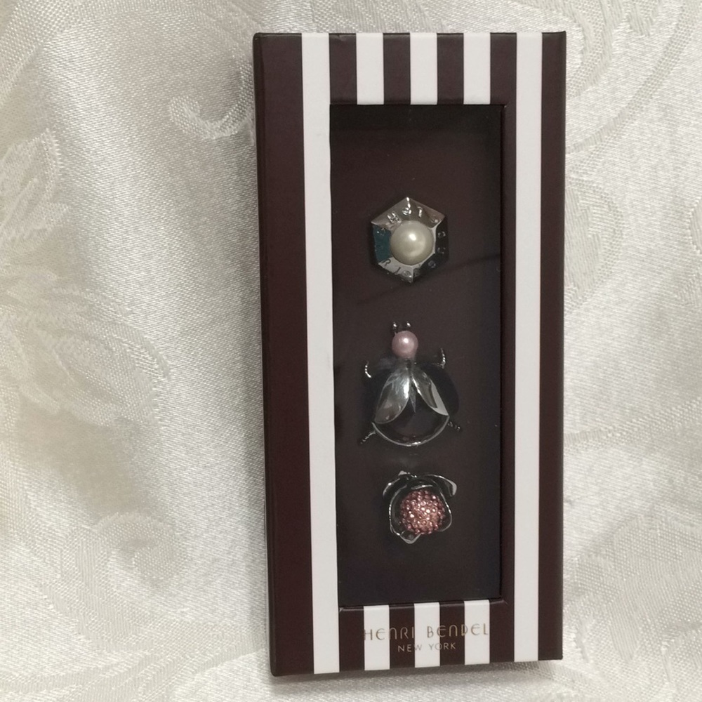 Henri Bendel Pin set RARE